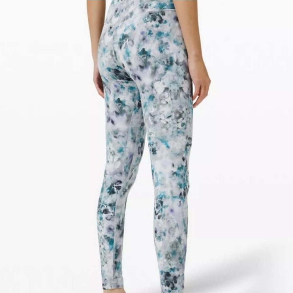 lululemon athletica align leggings Blue and White Patterned Leggings